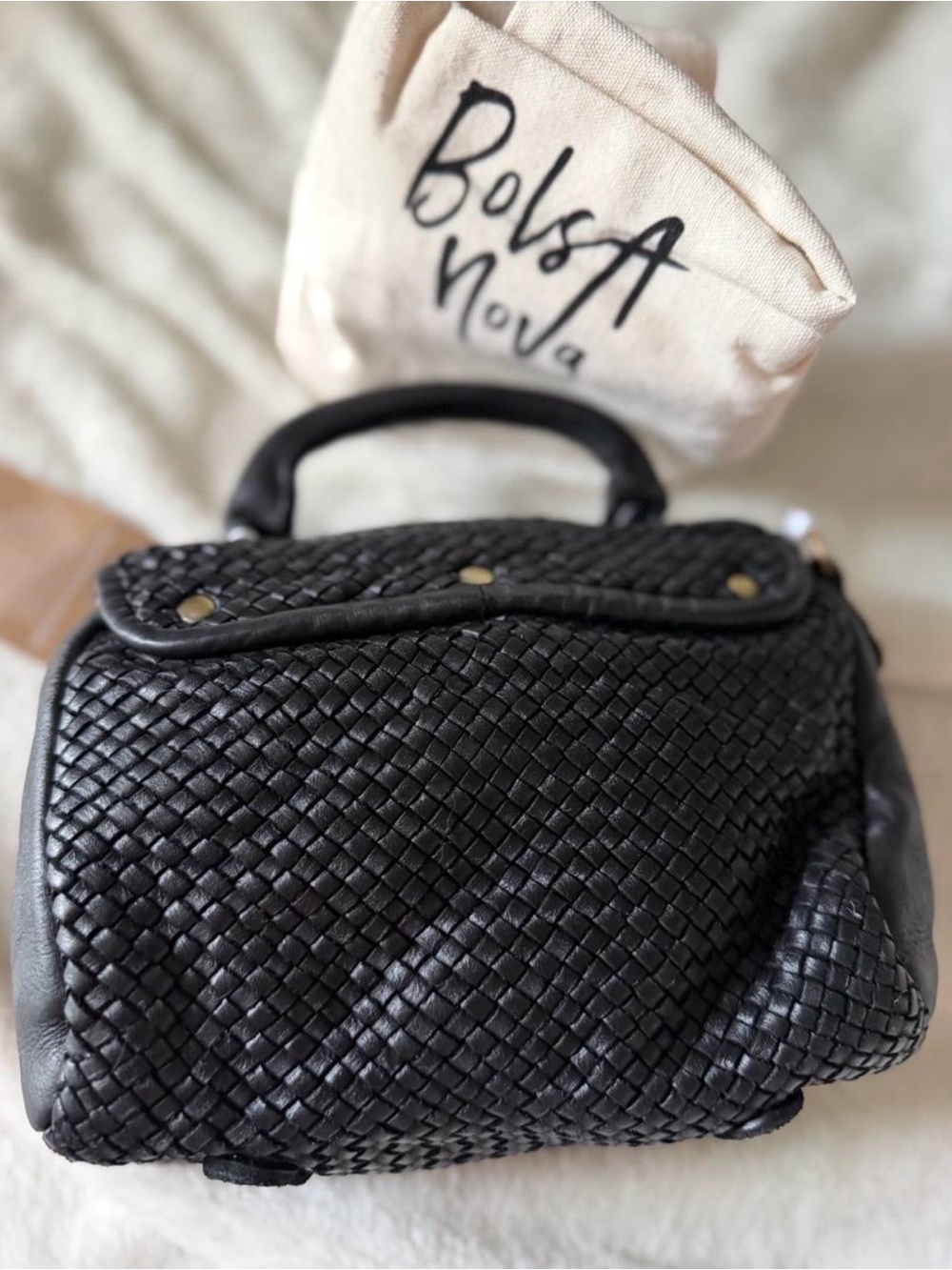 Bolsa Nova Lily Black Italian Crossbody Bag - Picture 5 of 7